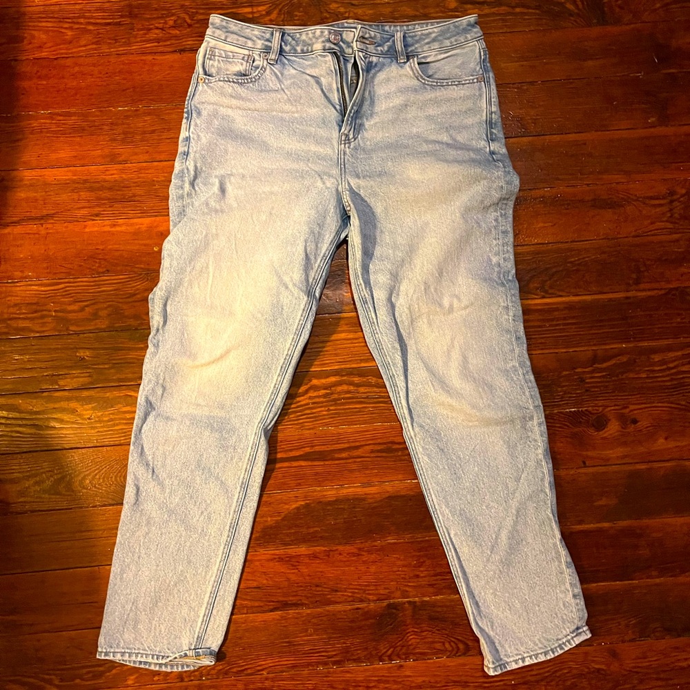American eagle women’s moms jeans size 10